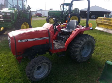 Massey Ferguson 1240 Tractors Compact 1 40hp John Deere Machinefinder