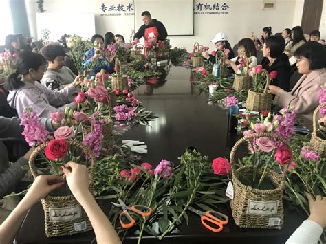 插花品香 诗情花意——女神节之遇见更好的自己 企业新闻 新闻中心 山东同圆工程管理咨询有限公司