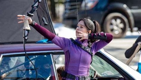 Hailee Steinfeld Found a New Passion for Archery Through Her Latest ...