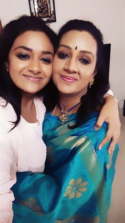 Keerthy Suresh dedicates National Award to mother - News - IndiaGlitz.com