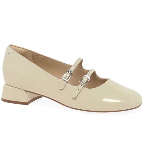 Clarks Daiss30 Shine Women’s Court Shoes Charles Clinkard