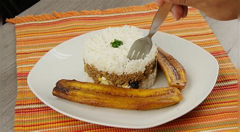 Cómo se hace el arroz tapado Video y Receta Buenazo La República