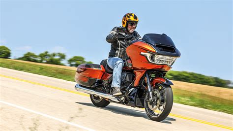 Fahrbericht Harley Davidson Cvo Street Road Glide To Tourenfahrer