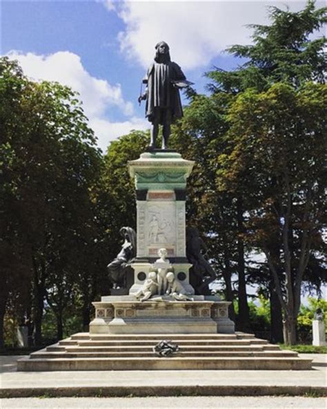 Monumento A Raffaello Urbino Aggiornato Tutto Quello Che C