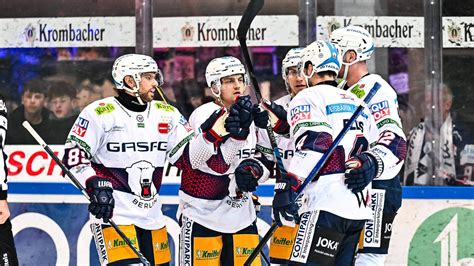 Eishockey In Der Del Eisb Ren Mit Arbeitssieg Beim Tabellen