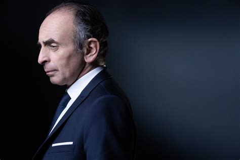 Eric Zemmour en Une de Paris Match avec sa conseillère Sarah Knafo Il