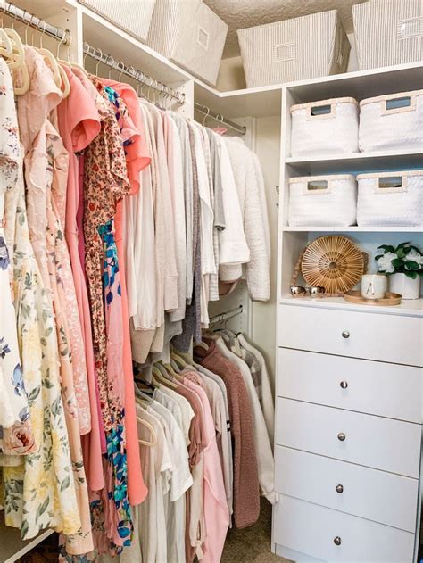 How To Declutter Your Closet In Easy Steps How To Keep Your Clothes