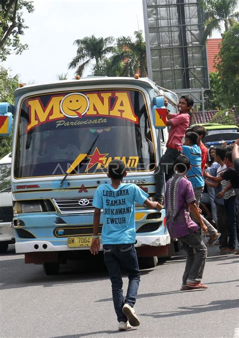 Tuntut Keseragaman Tarif Angkutan Umum Antara Foto