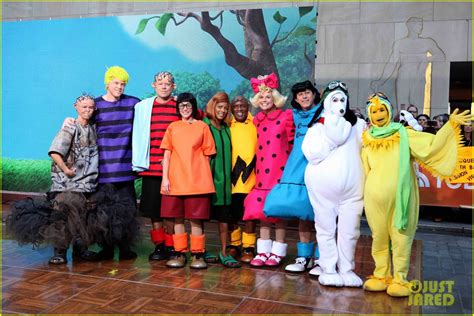 Photo: today show hosts wear spot on peanuts costumes for halloween 07 ...