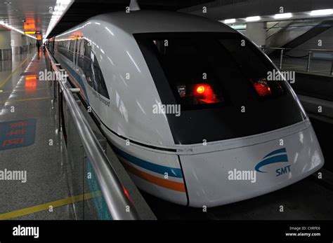 China high speed train interior hi-res stock photography and images - Alamy