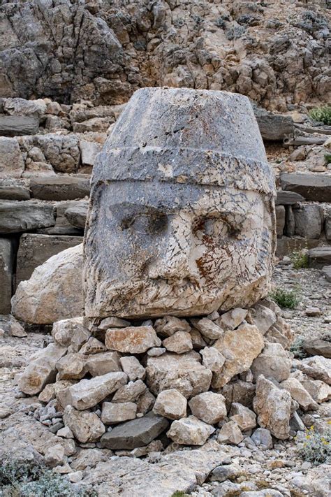 Turqu A La Terraza Este De Nemrut Dagi Monte Nemrut Donde En El