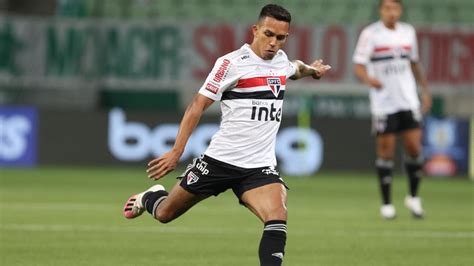 De Olho No Advers Rio S O Paulo Tem Desfalque Confirmado Para