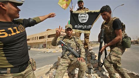 Isis Surrenders In Hawija One Of Its Last Iraqi Strongholds