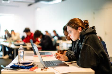 Vub Wil Met Nieuw Initiatief De Drempel Naar Een Stem Richting Bij