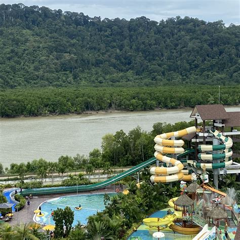 Hulu Langat Theme Park Bella Payne