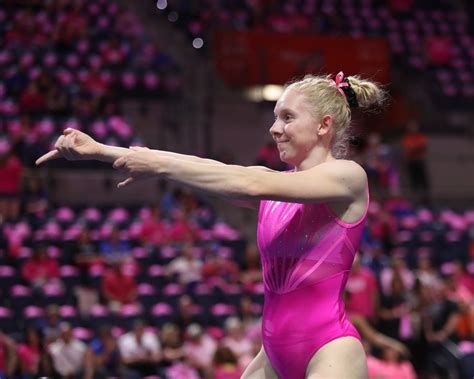 Florida Gators Gymnastics Annual Link To Pink Meet Impacts Chloi Clark