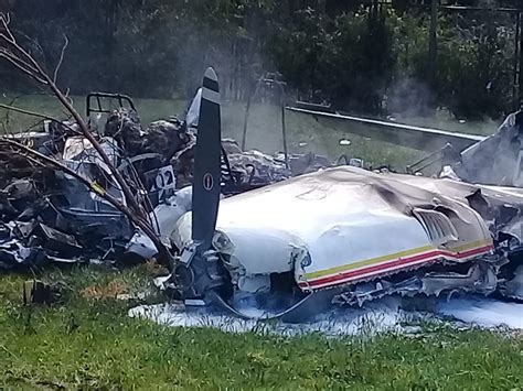 Cuatro Muertos Por Caída De Una Avioneta En El Norte De Bogota