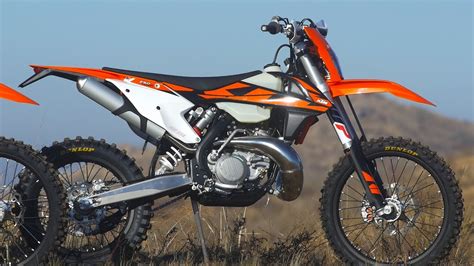 2018 Fuel Injected KTM 250XCW 250TPI 2 Stroke RAW Dirt Bike Magazine