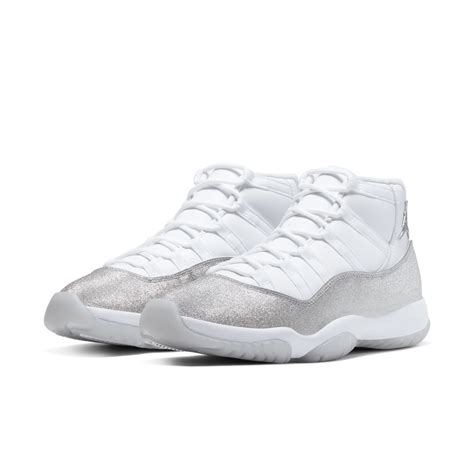 Air Jordan 11 Vast Greysilver Release Date Nike Snkrs
