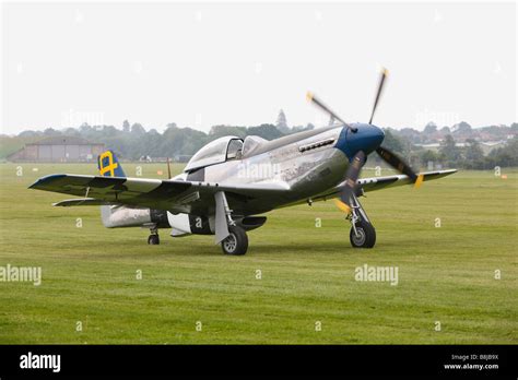 Ww2 avion de chasse Banque de photographies et dimages à haute