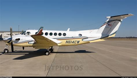 N614CW Beechcraft B300 King Air 350 Private Stephen J Stein