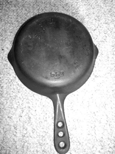 Unmarked Cast Iron Cookware Identification The Cast Iron Collector