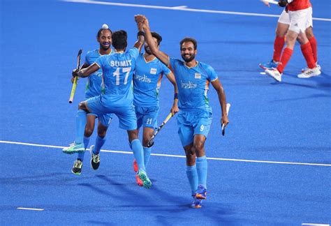 India stun Britain to enter men's Olympics hockey semis - Rediff Sports