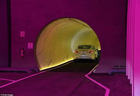 Elon Musks 55m Mile Long Tunnel Loop At Las Vegas Convention Center