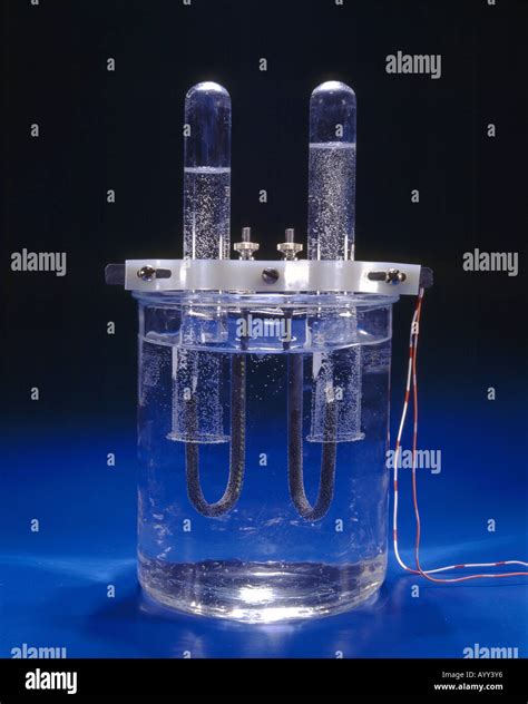 Electrolysis experiment hi-res stock photography and images - Alamy