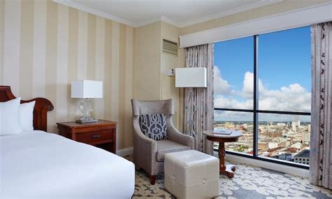 Rooms & Suites | Hilton New Orleans Riverside Downtown Hotel