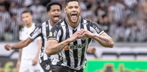 Hulk Encerra Jejum Pessoal E Assume Artilharia Isolada Do Brasileir O