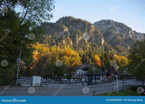 Alemanha Bavaria Schwangau Neuschwanstein Castle Pequena Foto De Stock