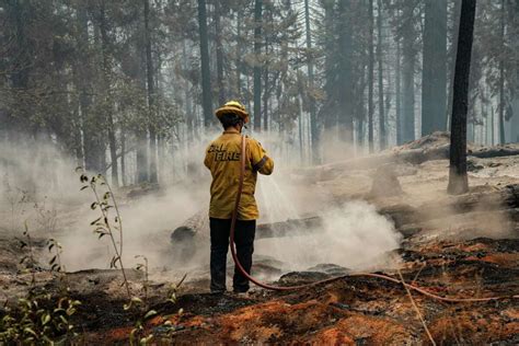 California Fires Mosquito Fire Forces Nearly 6 000 People To Evacuate