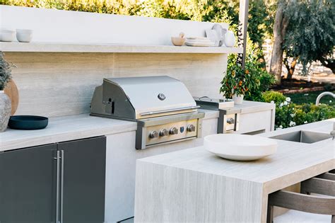 Outdoor Grill Kitchen