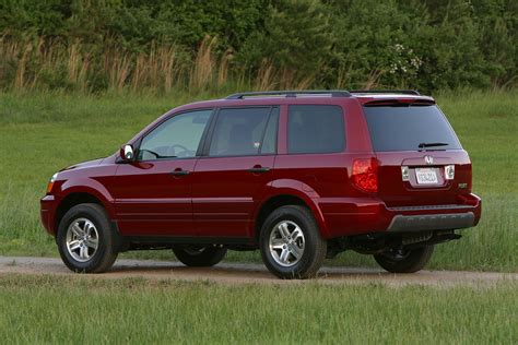 Honda Pilot 2005 Red