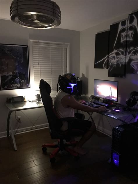 Wife caught me immersed... : gaming