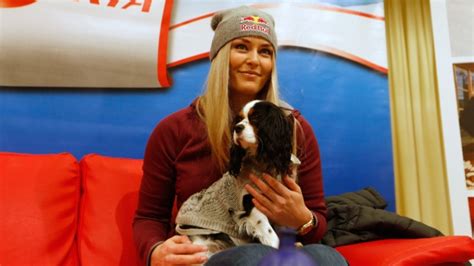 U S Skier Lindsey Vonn To Take Lot Of Risk With Broken Arm Ctv News