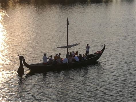 Barca Serrana Paseo En Barco Tradicional GetYourGuide