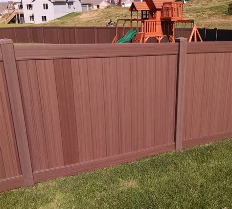 Heritage Deluxe Colors Privacy Fence