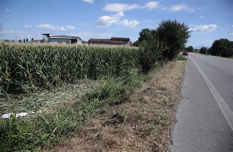 Incidente A Carpenedolo Auto Esce Di Strada Morto Enne Di Visano