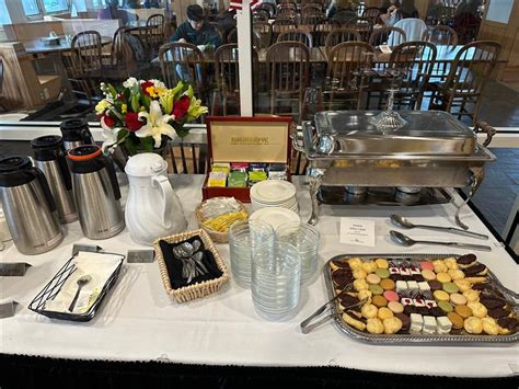 Bowdoin Honors Students And Staff Who Have Served At Veterans Lunch