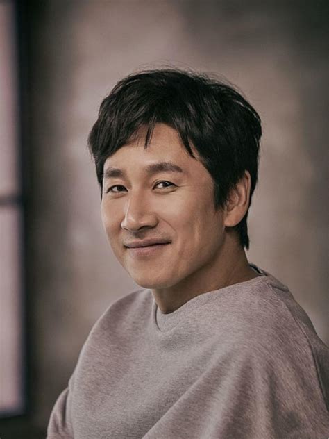 Lee Sun Kyun 9 Best Movies Of South Korean Actor Lee Sun Kyun Times Now