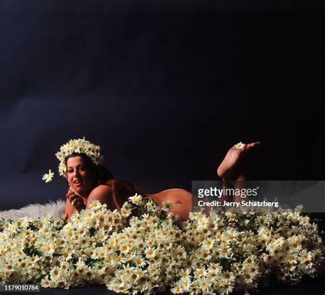 758 Mama Cass Elliot Foto S En Afbeeldingen Van Hoge Resolutie Getty Images