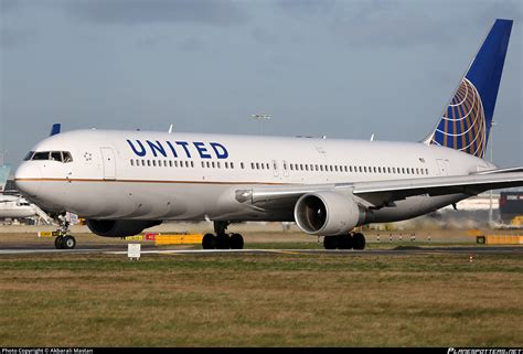 N670UA United Airlines Boeing 767 322ER WL Photo By Akbarali Mastan