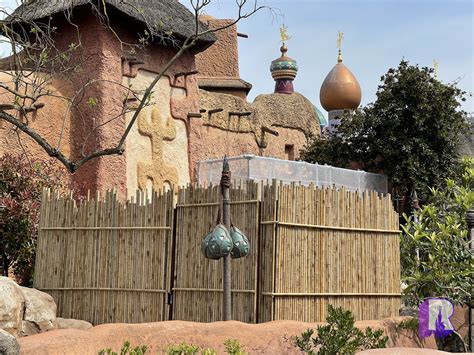 DLP Report On Twitter In Adventureland Walls Are Up For The