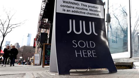 CDC warns of dangers of nicotine salts used by vaping giant Juul in e-cigarettes