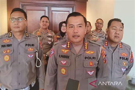 Dirlantas Polda Kalsel Ingatkan Polantas Senyum Dan Santun Melayani