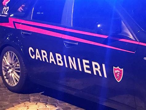 Roma Drogavano Anziani Per Rapinarli Due Donne Arrestate