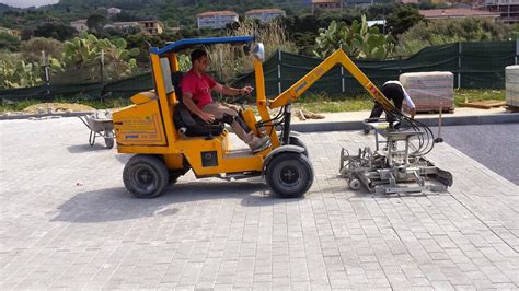 Pavimentatrici Sicilposa Masselli Autobloccanti