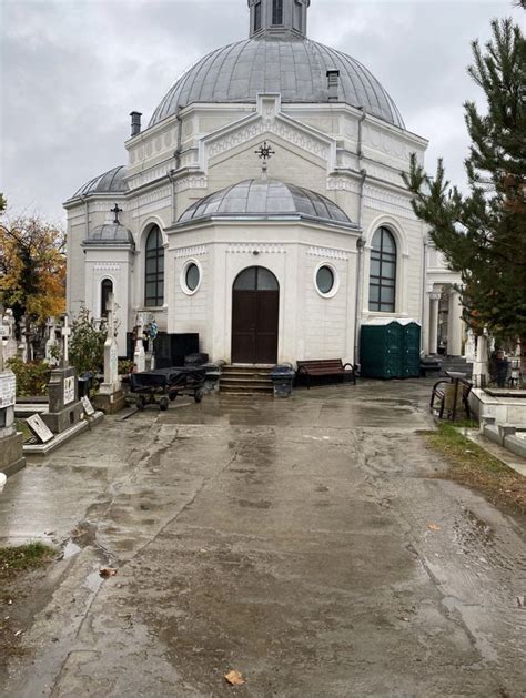 Loc De Veci In Cimitirul Sfanta Vineri Bucuresti Sectorul Olx Ro